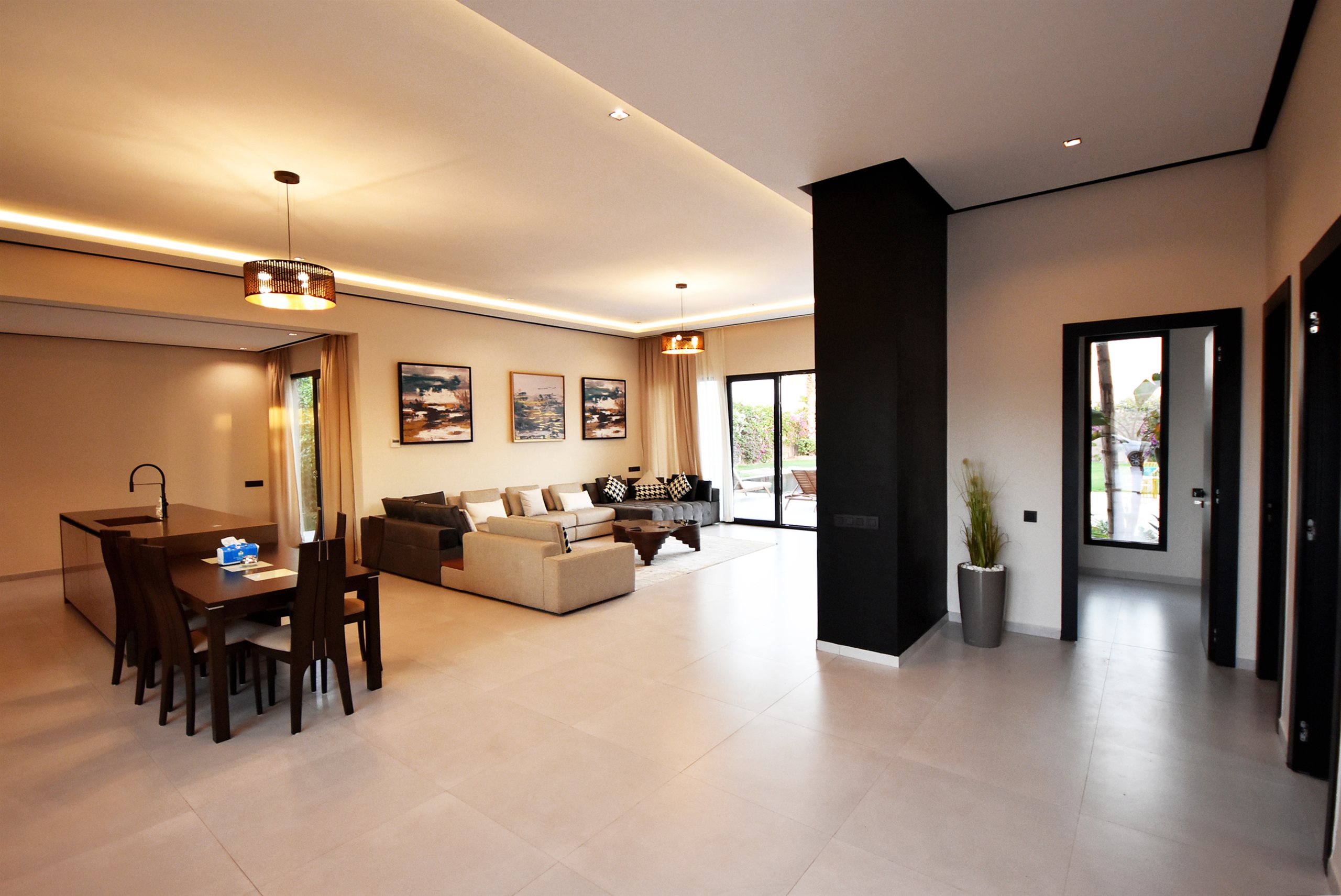 Salon et salle à manger de la villa terminée